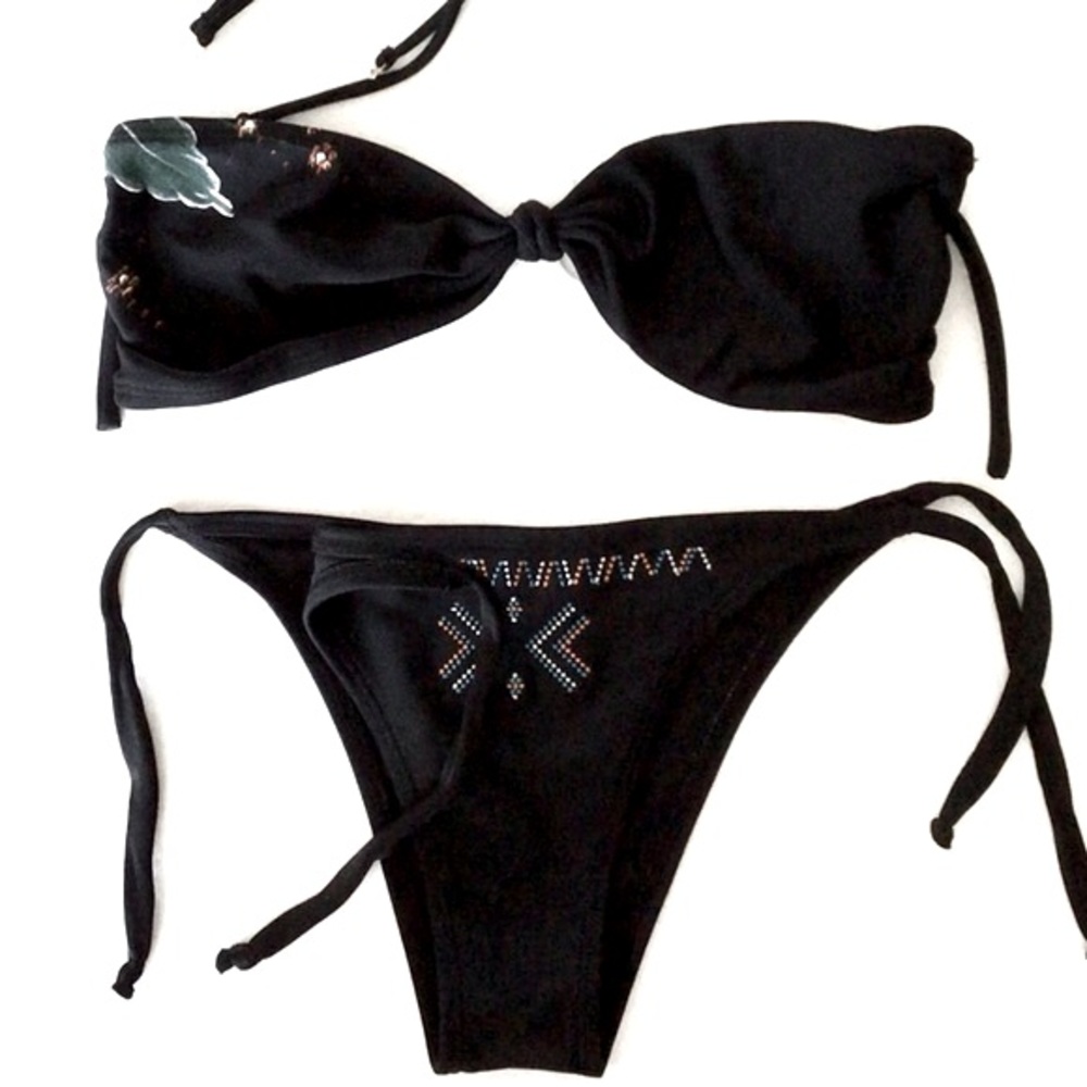 NWOT Black Bandeau Halter Bikini Set with Floral Top and Boho Geometric Bottom L
